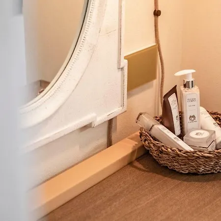 Capanna Alloggio per agriturismo *