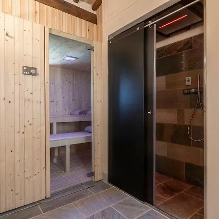 Capanna * مونتالشينو